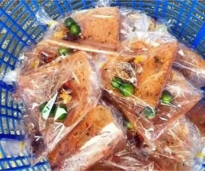 Bánh tráng dẻo tôm muối ớt rim tắc